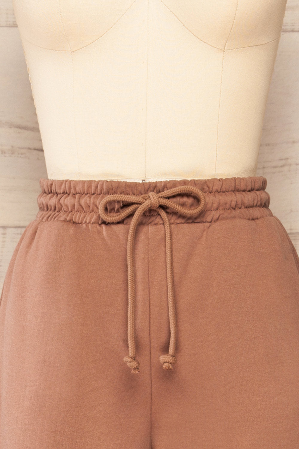 Numich Brown Sweat Jogger Pants w/ Elastic Waist | La petite garçonne  front close-up