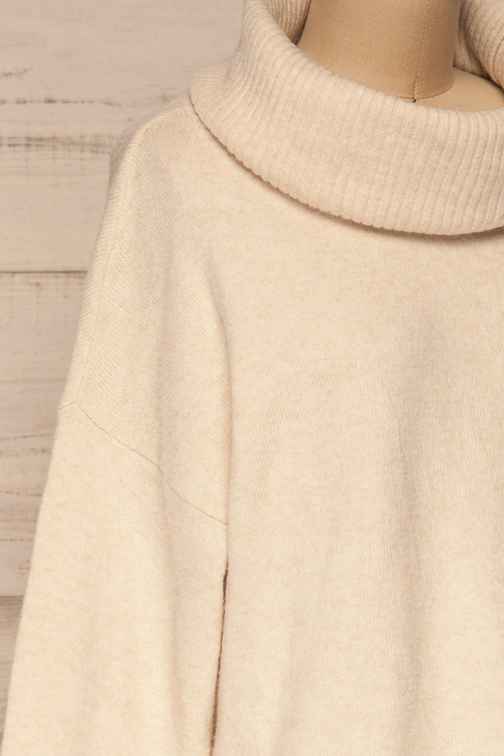 Odolanow White Turtleneck Knit Sweater | La petite garçonne side close-up