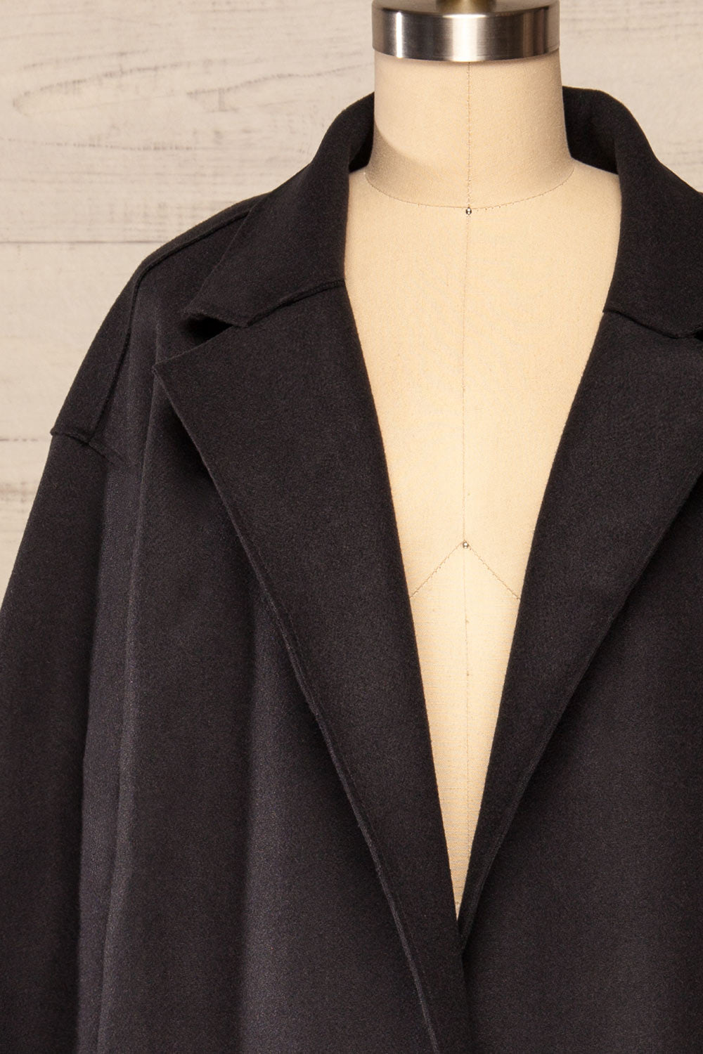 Oia Black Open Front Trench Coat | La petite garçonne front close up