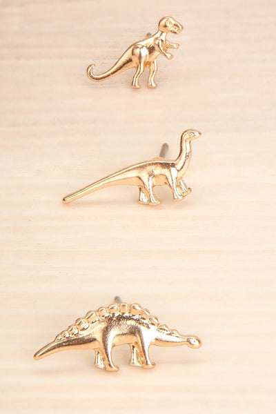 Oitilon 3 Pairs of Gold Dinosaur Stud Earrings close-up | La Petite Garçonne