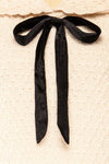 Oreyl Ivory Peter Pan Collar Knit Top | La petite garçonne fabric