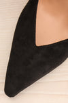 Pacanier Pointed Toe Heels | Talons | La Petite Garçonne flat close-up