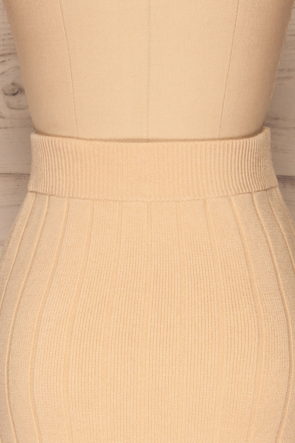 Padova Beige Knit Skirt | Jupe Beige | La Petite Garçonne back close-up