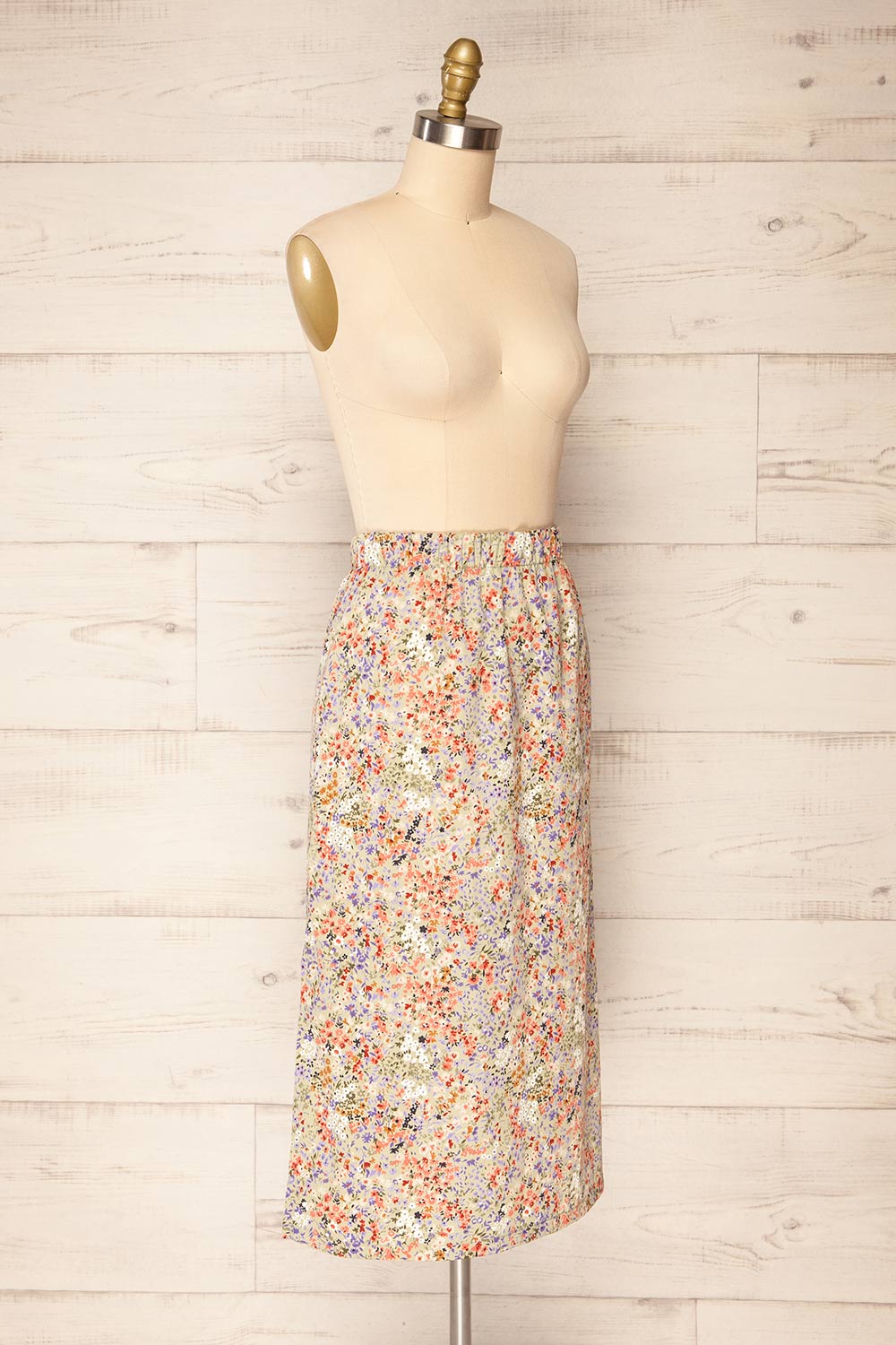 Pajai Floral Print Midi Skirt w/ Elastic Waist | La petite garçonne side view