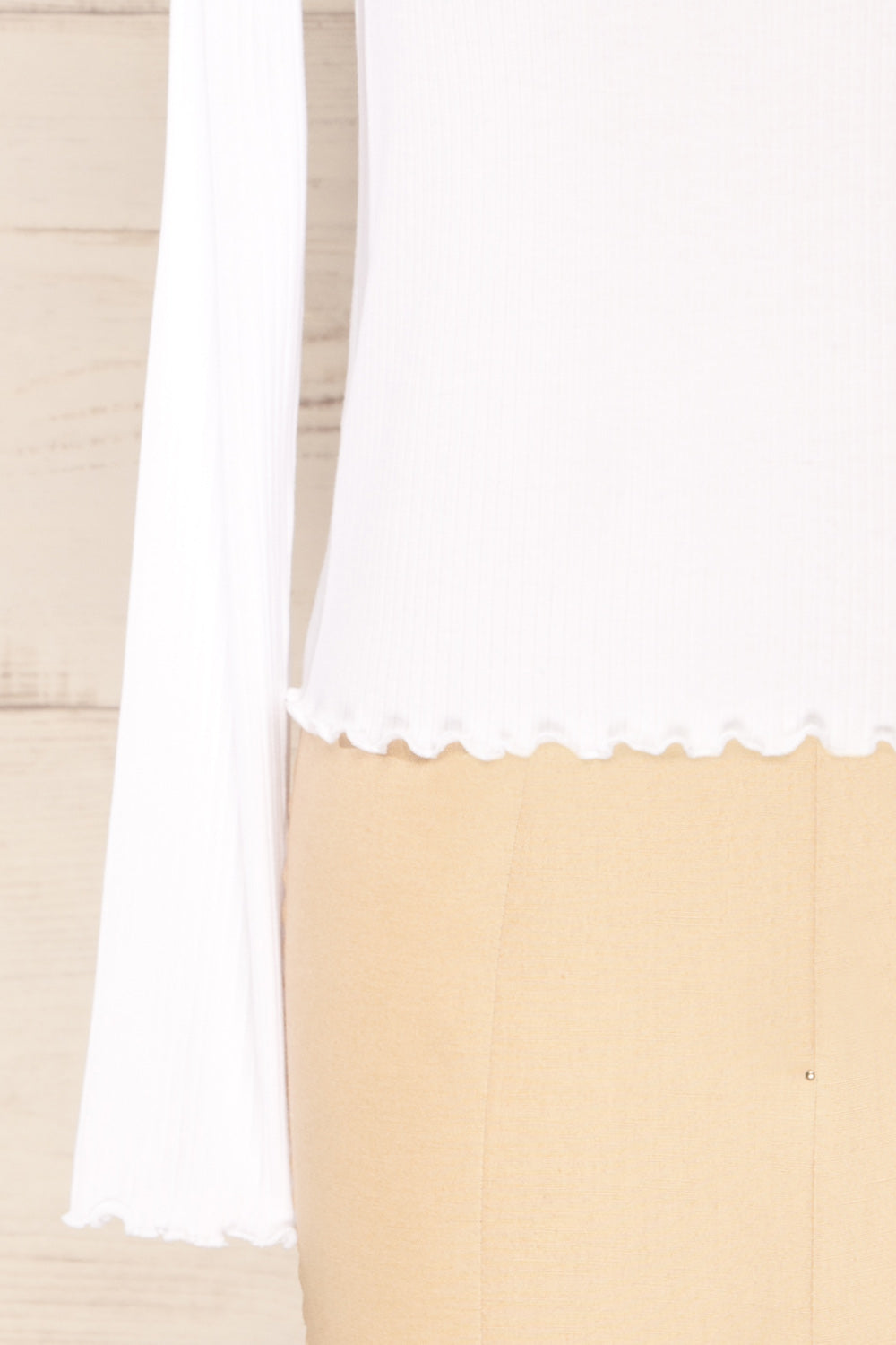 Palencia White Ribbed Long Sleeve Top w/ Frills| La petite garçonne sleeve 