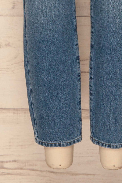 Panthea High Waisted Mom Jeans | La Petite Garçonne  bottom close-up