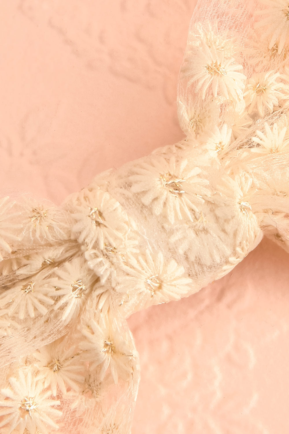 Paourat Oversized Daisy Bow Hair Clip | Boutique 1861 close-up