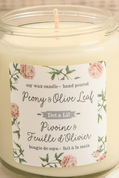 Peony and Olive Leaf Candle | La petite garçonne open close-up