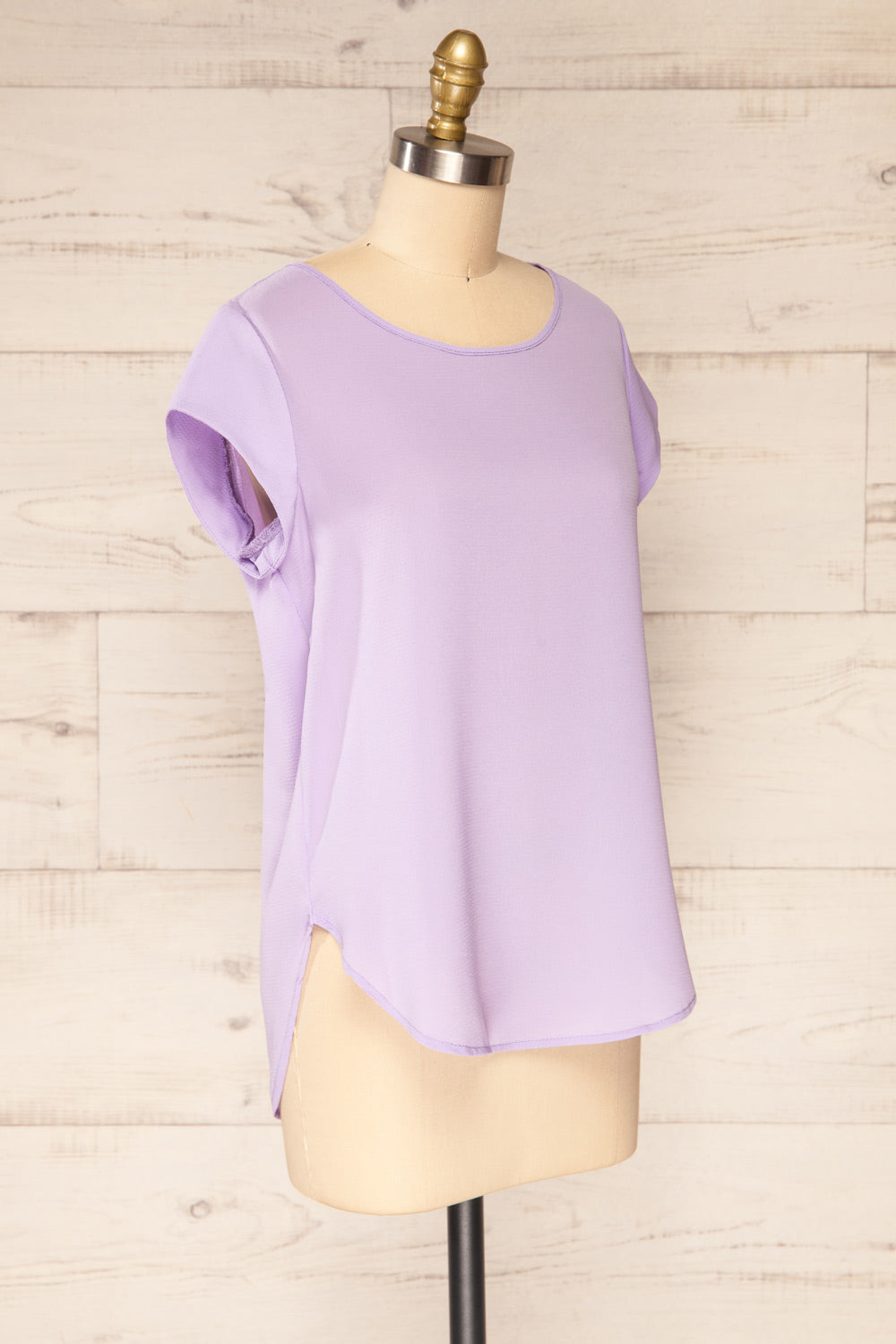 Perth Lavender Crepe Short Sleeve Blouse | La petite garçonne side view