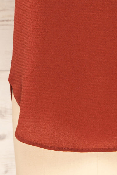 Perth Red Crepe Short Sleeve Blouse | La petite garçonne details
