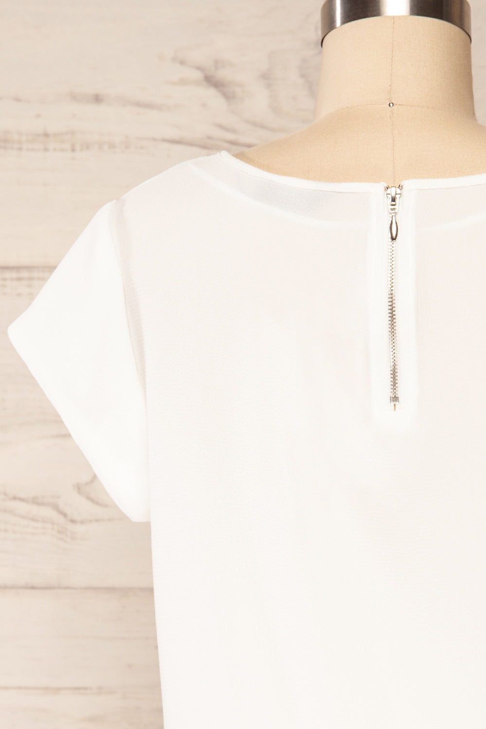 Perth White Crepe Short Sleeve Blouse | La petite garçonne back close up