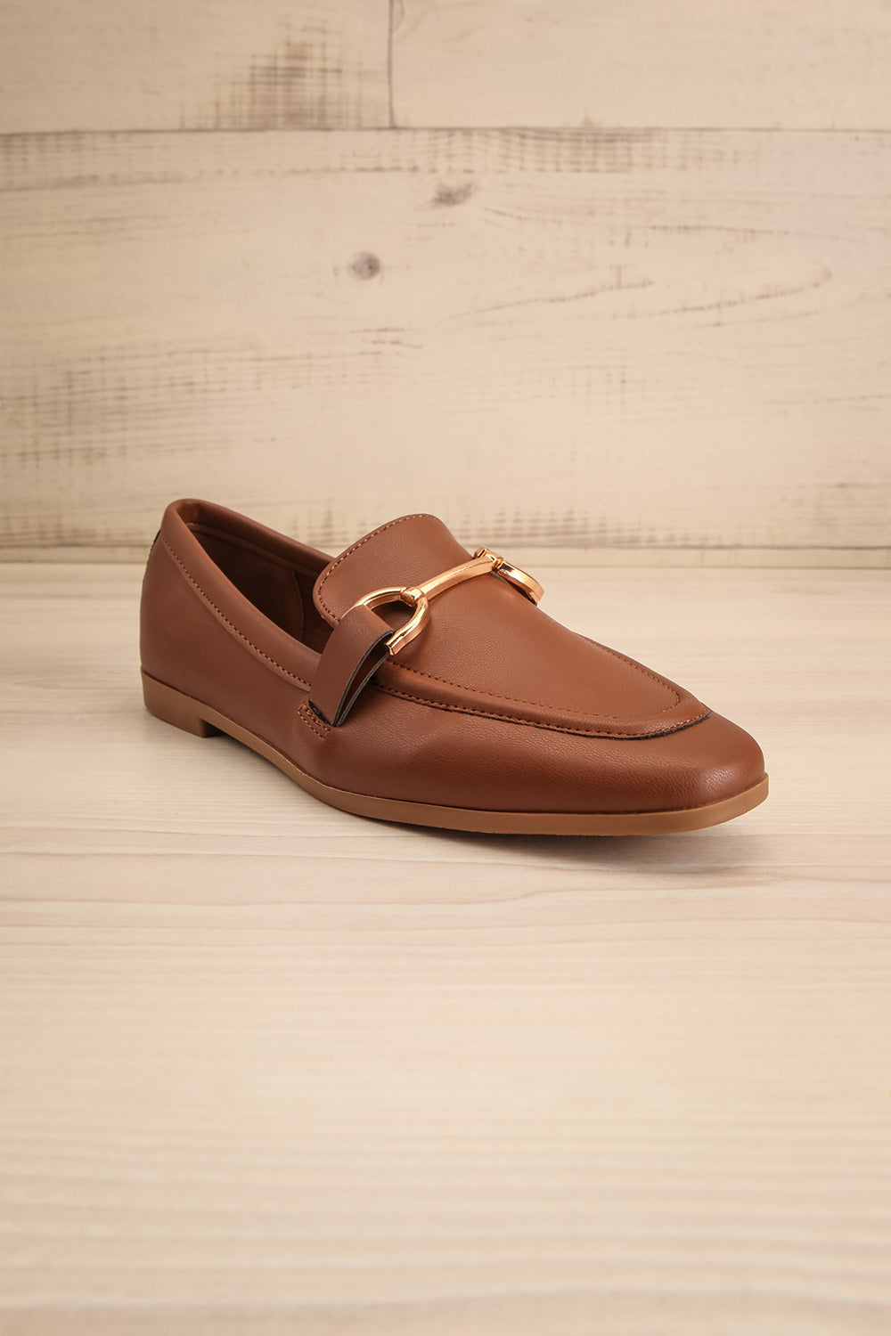 Picasso Brown Pointed Faux-Leather Loafers | La petite garçonne front view