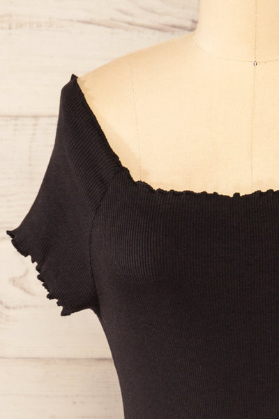 Pila Black Ribbed Short Sleeve Top w/ Frills | La petite garçonne front close-up