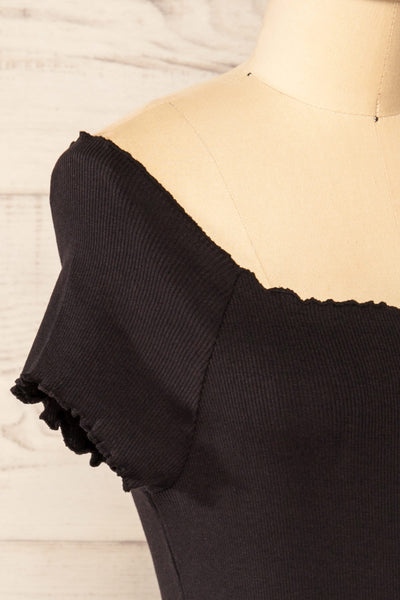 Pila Black Ribbed Short Sleeve Top w/ Frills | La petite garçonne side close-up