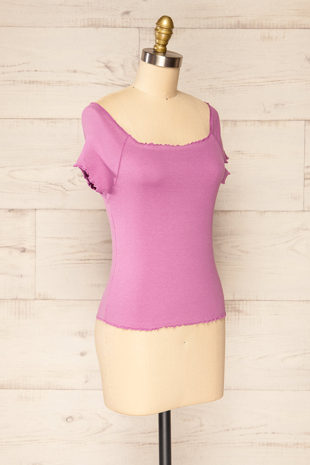 Pila Mauve Ribbed Short Sleeve Top w/ Frills | La petite garçonne side view 