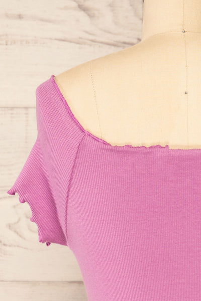 Pila Mauve Ribbed Short Sleeve Top w/ Frills | La petite garçonne back close-up