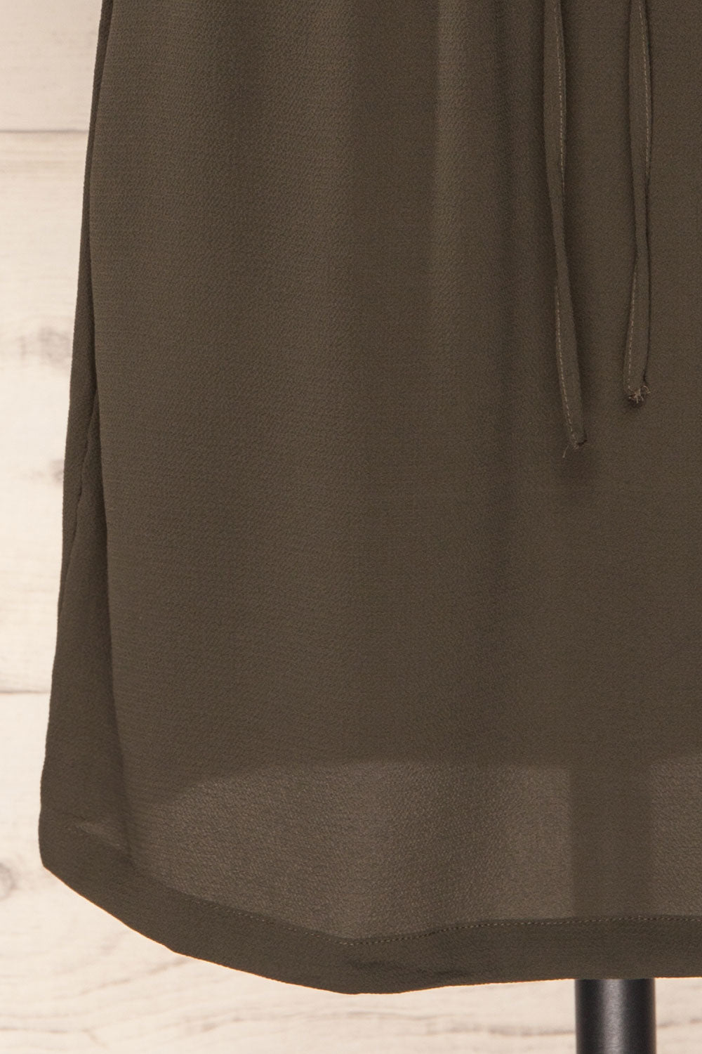 Plone Green Short Sleeve Drawstring Dress | La petite garçonne close up