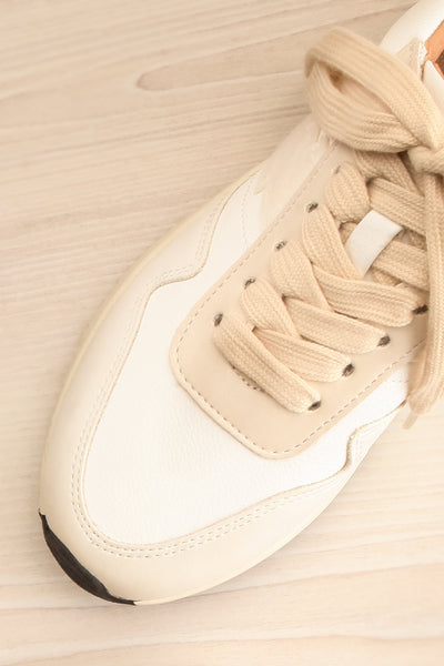Pomm Beige Platform Lace-Up Sneakers | La petite garçonne flat close-up