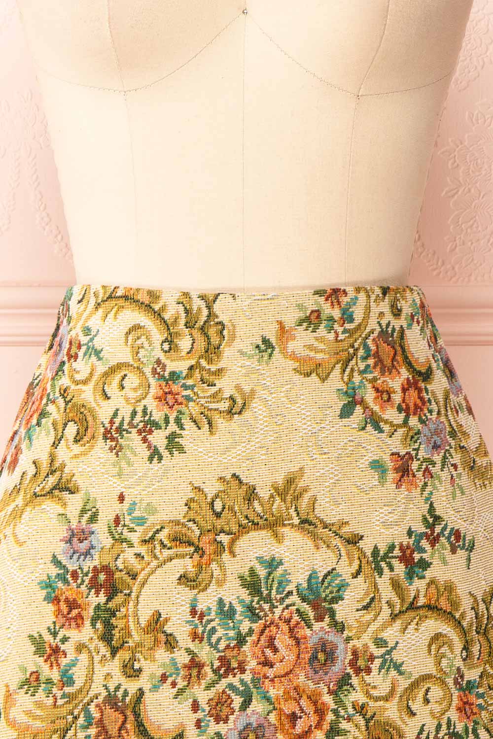Portnahaven Short A-Line Jacquard Skirt | Boutique 1861 front close-up