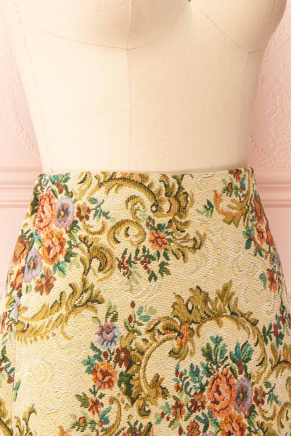 Portnahaven Short A-Line Jacquard Skirt | Boutique 1861 side close-up