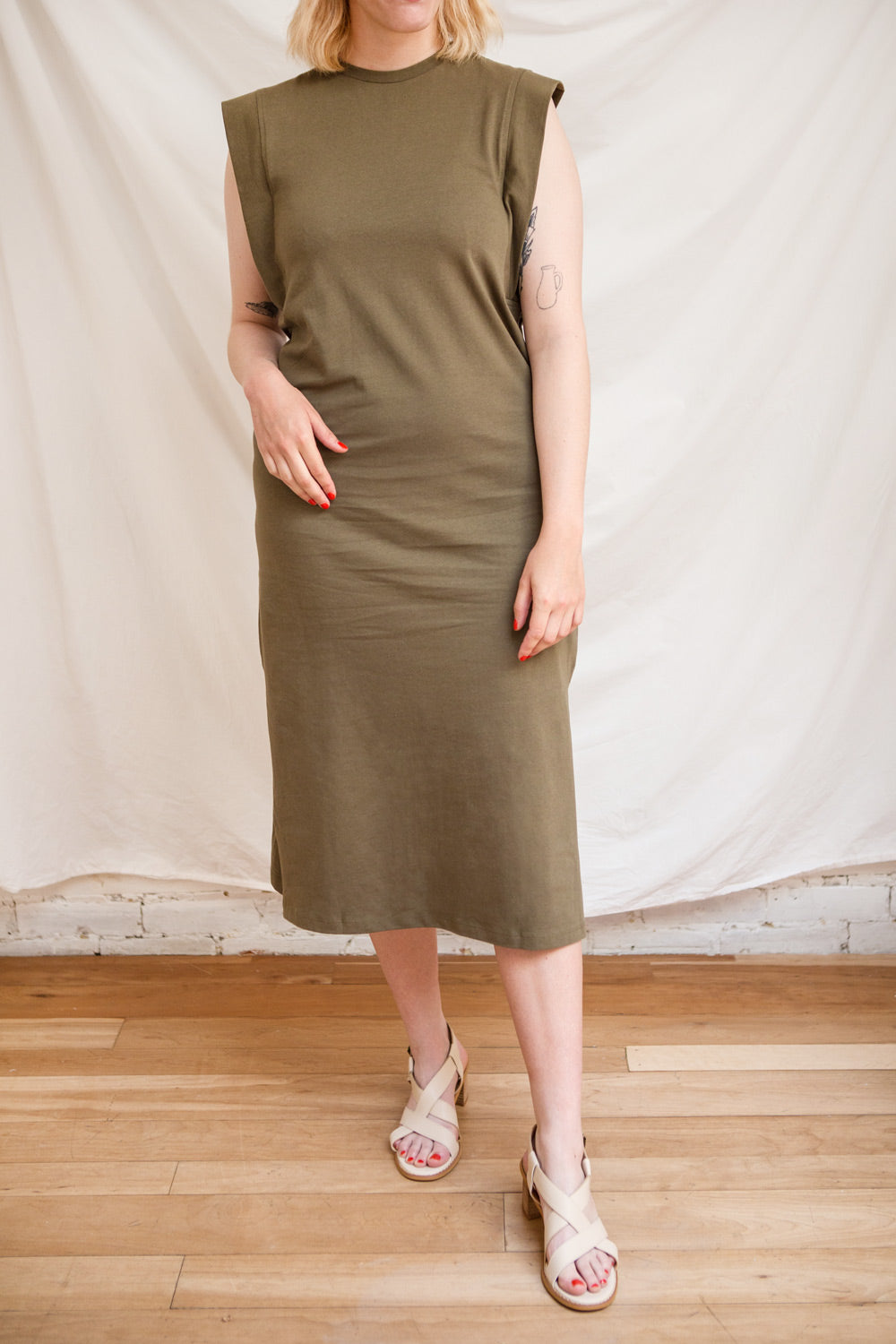 Poznan Beige Round Neck Midi Tunic Dress | La Petite Garçonne model