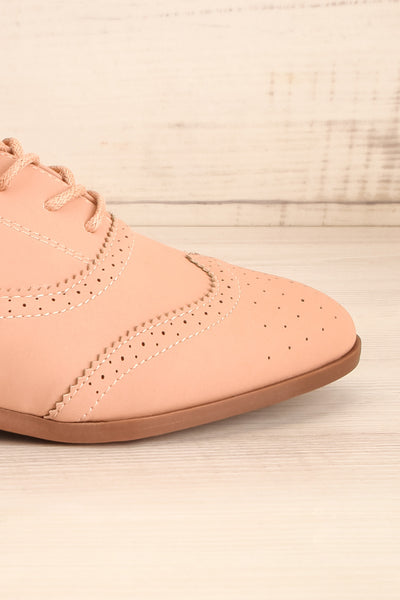Prevot Quartz Pink Lace-Up Brogue Shoes | La Petite Garçonne 8
