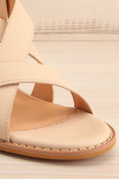 Puako Beige Block Heel Sandals | La petite garçonne front close-up