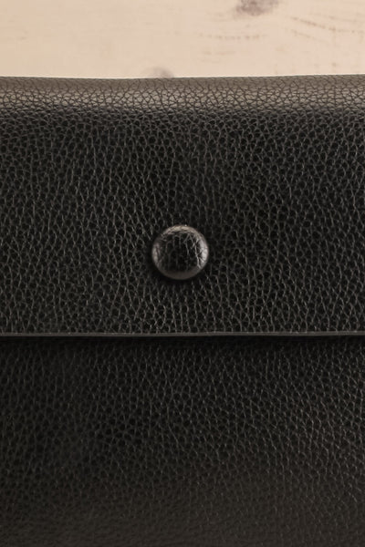 Puppis Black Textured Faux-Leather Handbag | La petite garçonne front close-up