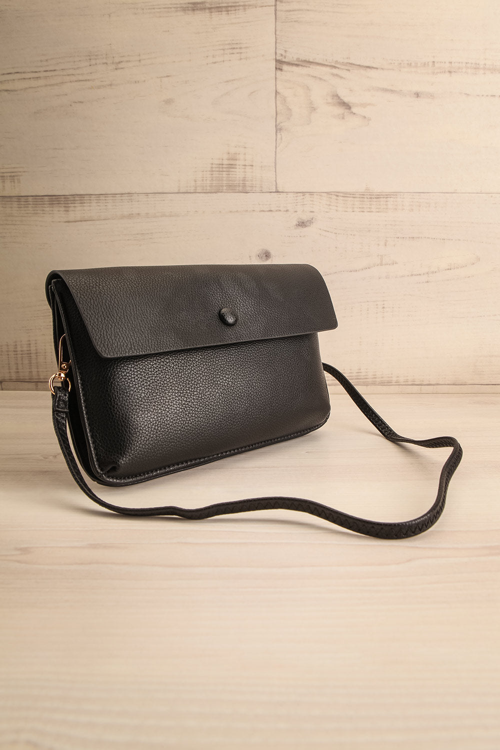 Puppis Black Textured Faux-Leather Handbag | La petite garçonne side view