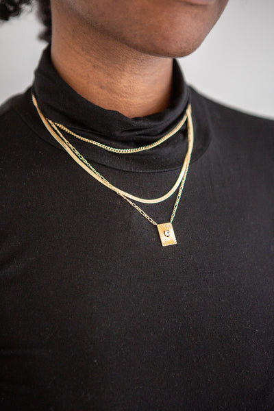 Quotiens Layered Gold Chain Necklace | La petite garçonne model