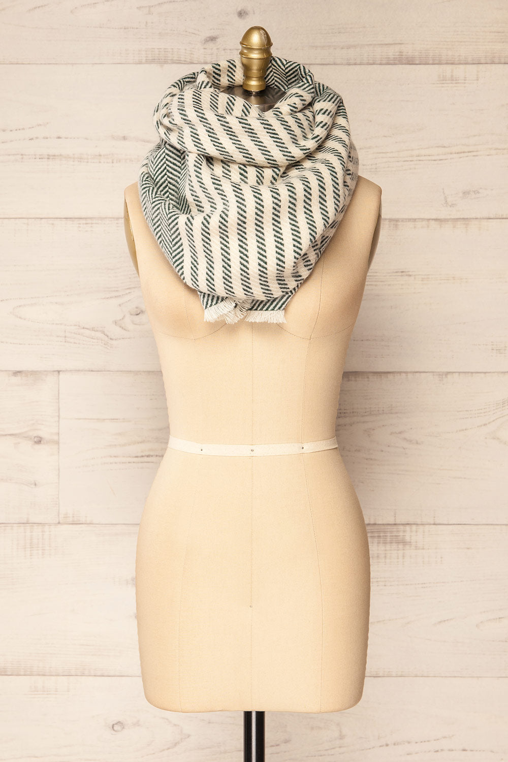 Raccourci Green Herringbone Patterned Scarf | La petite garçonne view