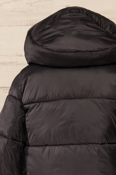 Rasdale Black Short Puffer Coat w/ Pockets | La petite garçonne  back close up hood
