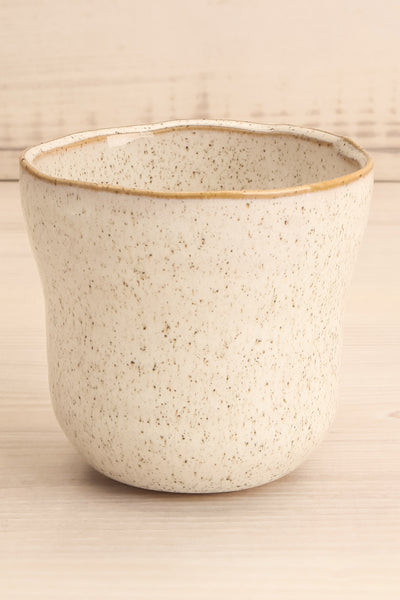 Realisme Speckled Ivory Ceramic Cup close-up | La Petite Garçonne