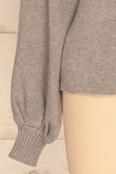 Recz Grey Knit Long Puffy Sleeve Wrap Top | La petite garçonne bottom