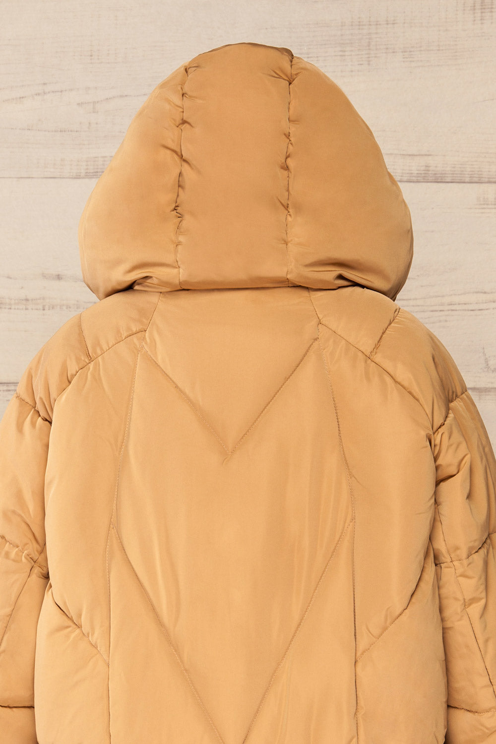 Reda Beige Short Puffer Coat | La petite garçonne back hood close-up