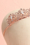 Reine du Nil Rosegold Headpiece with Crystals | Boudoir 1861 on mannequin close-up