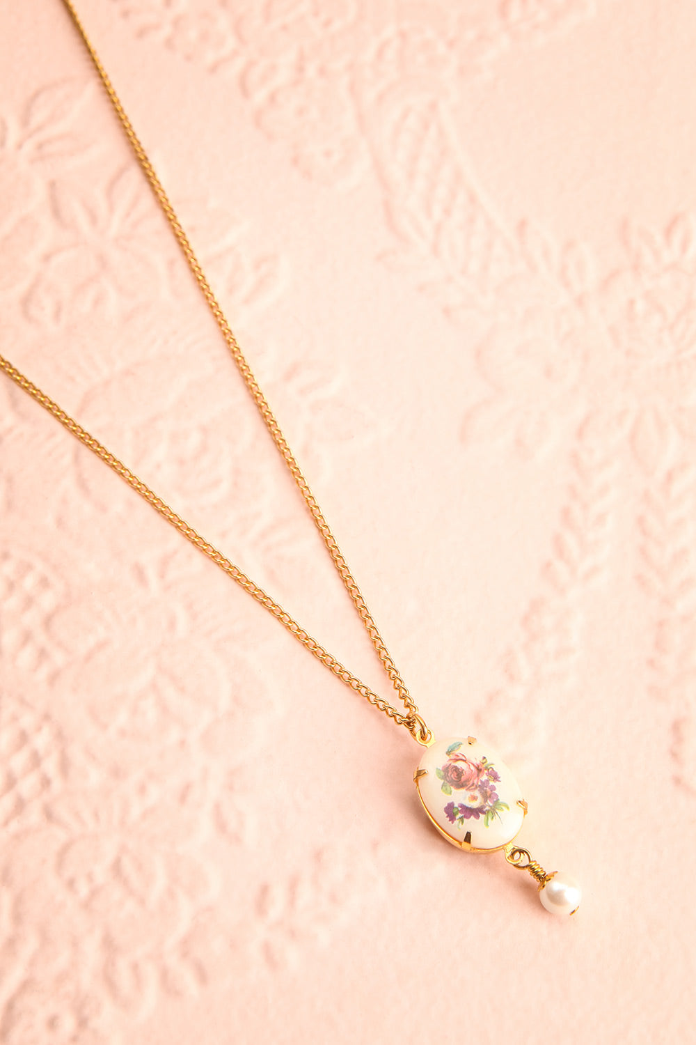 Renée Adorée White & Golden Floral Pendant Necklace | Boutique 1861 3