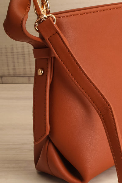 Rhubarbe Brown Small Crossbody Handbag | La petite garçonne side close-up