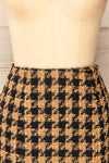 Rhuminer Short Houndstooth Tweed Skirt | La petite garçonne front close-up
