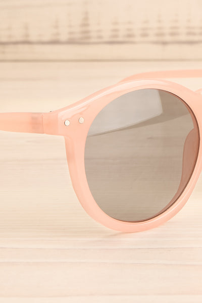 Roscrea Light Pink Wayfarer Sunglasses side close-up | La Petite Garçonne