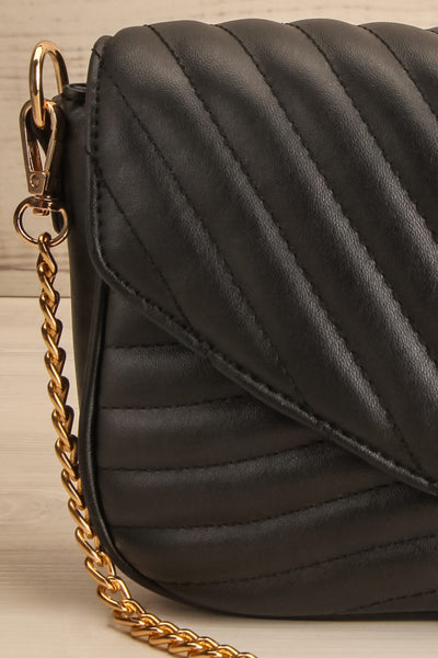 Rozamond Black Chevron Handbag w/ Coin Pouch | La petite garçonne front close-up