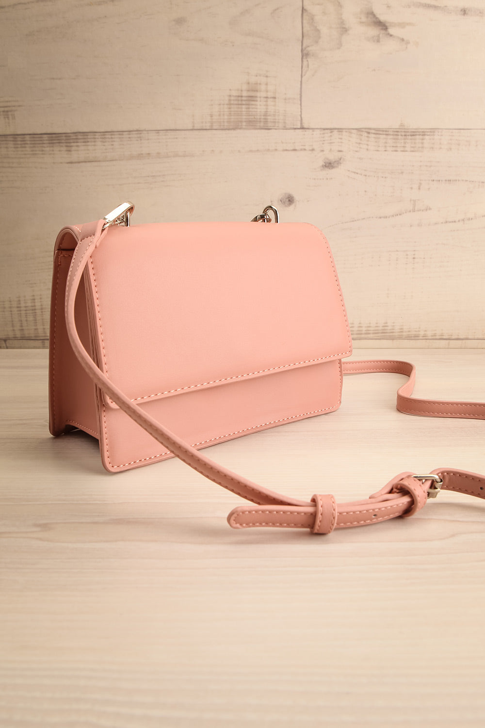Rutaro Pink Handbag w/ Removable Strap | La petite garçonne side view