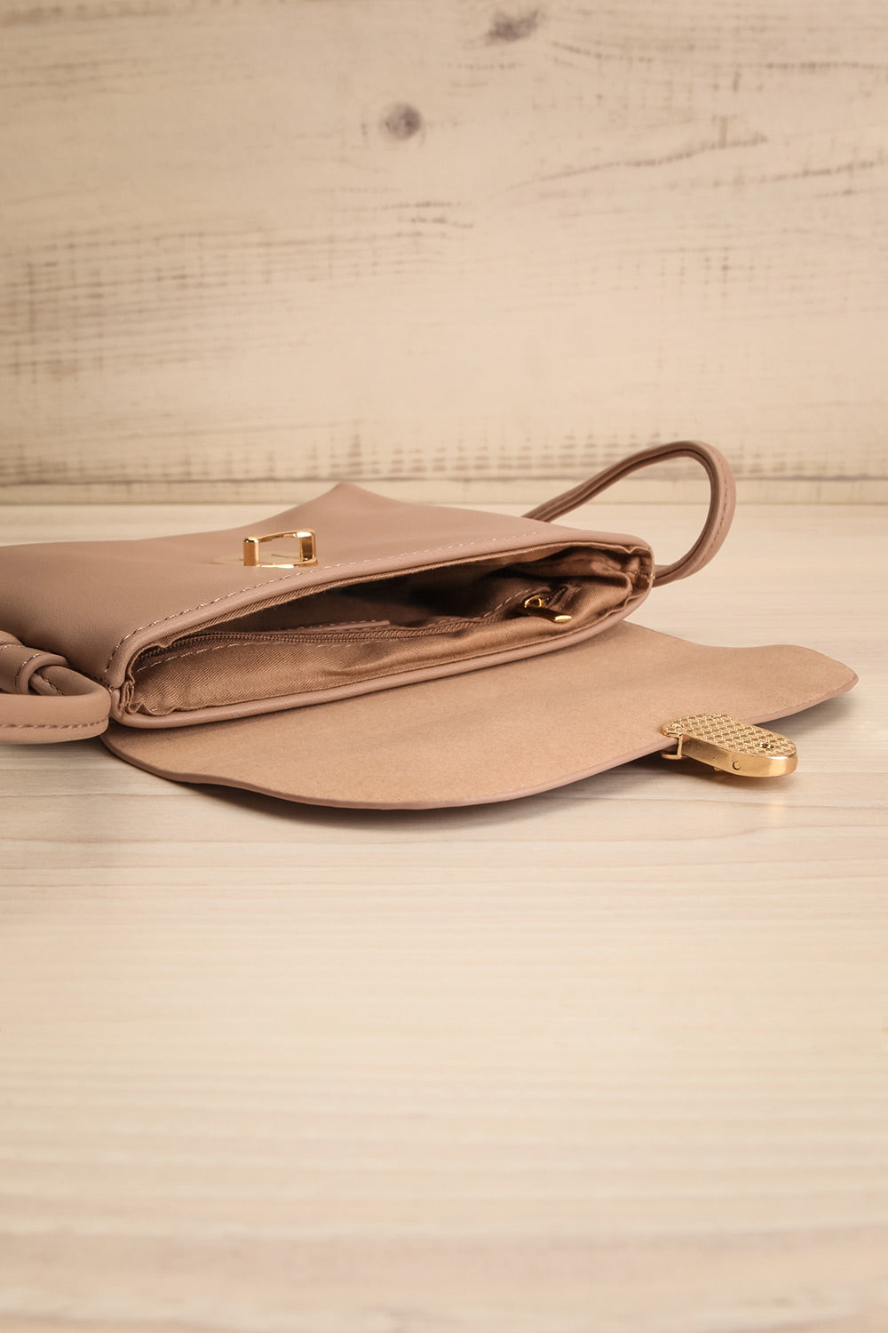 Sabadell Blush Small Crossbody Bag | La petite garçonne inside view