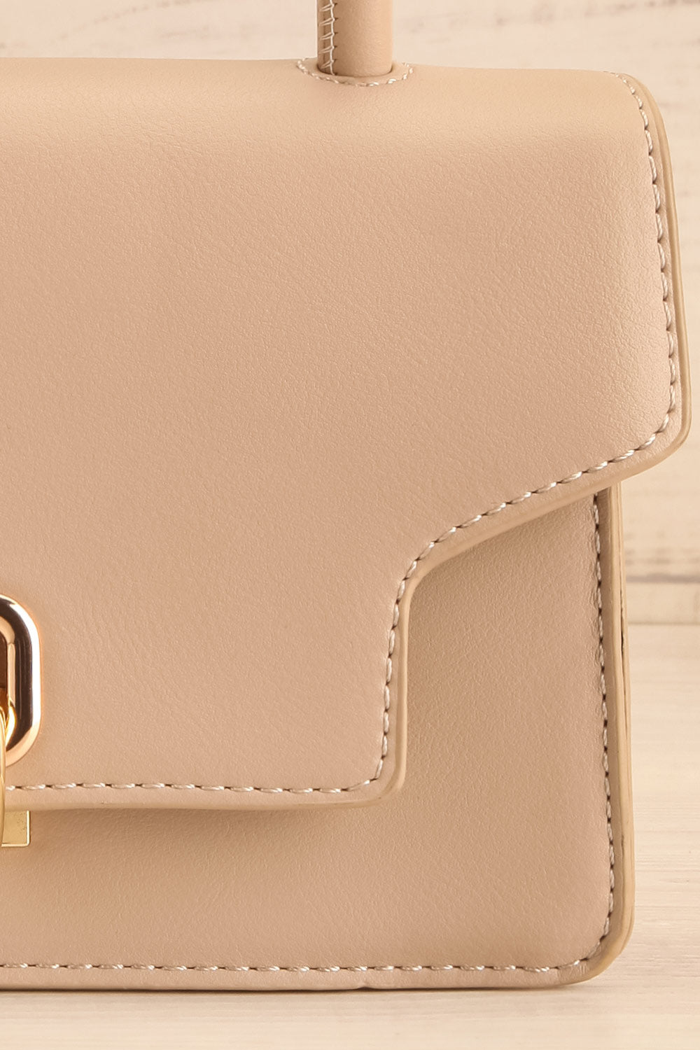 Sagittarius Beige Small Handbag | La petite garçonne close-up