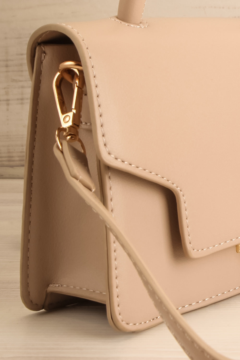 Sagittarius Beige Small Handbag | La petite garçonne side close-up