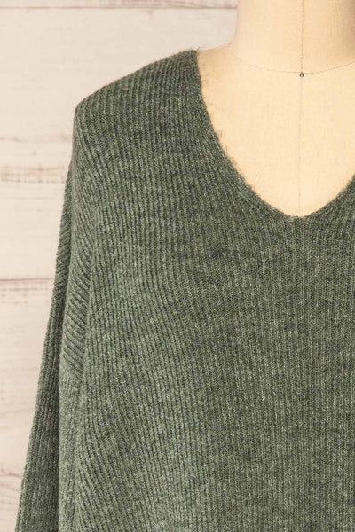 Saler Green Oversized Knited Sweater | La petite garçonne front close-up