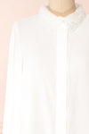 Saponaria White Long Sleeve Lace Collar Blouse | Boutique 1861 front close-up