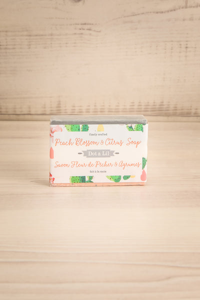 Savon Fleur de Pêcher et Agrumes Peach Blossom Citrus Soap | La petite… logo