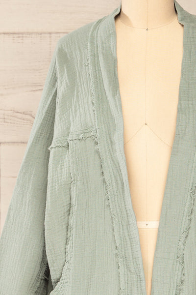 Seda Green Textured Long Sleeve Kimono | La petite garçonne front close-up