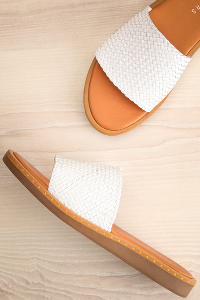 Serret White & Tan Woven Slip-On Sandals | La Petite Garçonne Chpt. 2